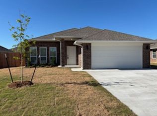 1042 SE 16th St, Newcastle, OK 73065