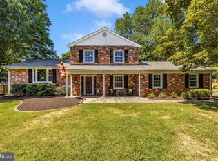 13009 Scarlet Oak Dr, Gaithersburg, MD 20878