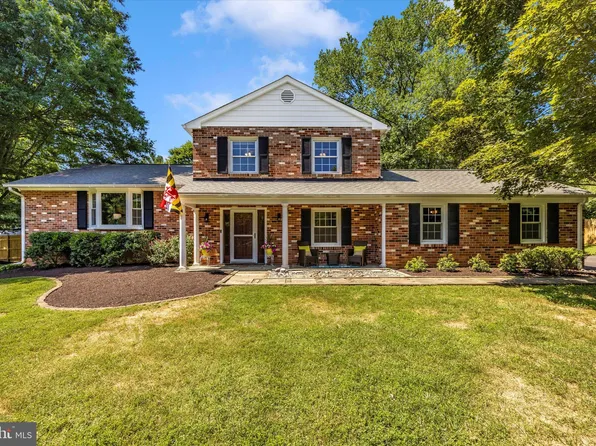 13009 Scarlet Oak Dr, Gaithersburg, MD 20878