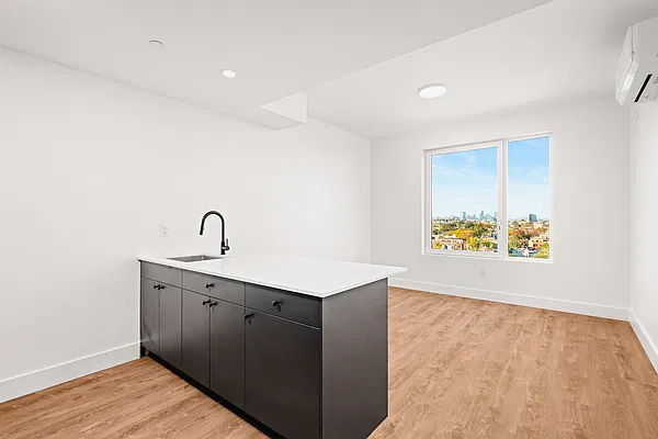 Living room, photo 1