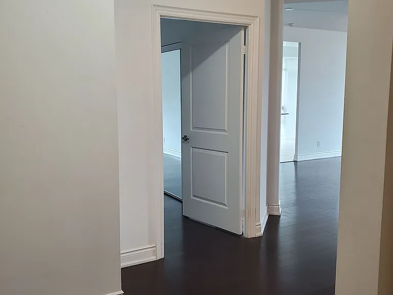 10 Bloorview Pl N #1608 — Photo 2