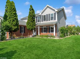 222 Chestnut Ln, Bolingbrook, IL 60490