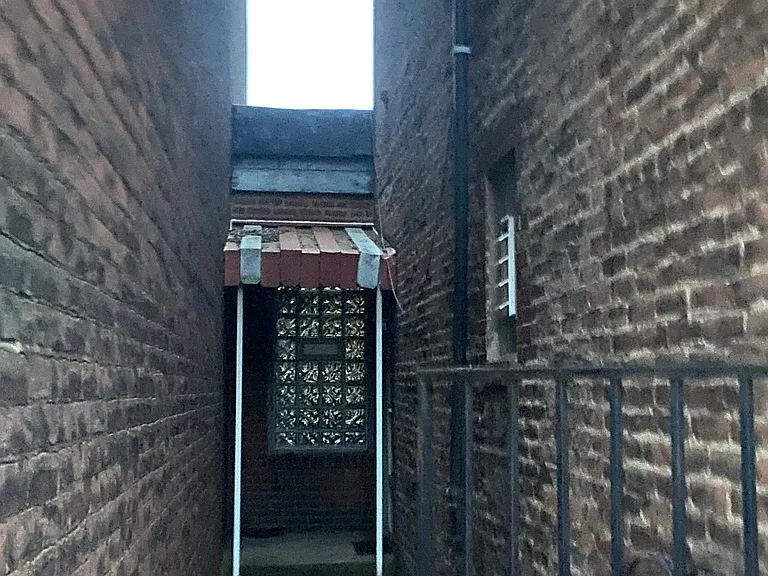 Side entrance from Liberty ave