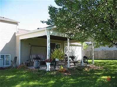 3rd image of 7550 Ardwell Dr