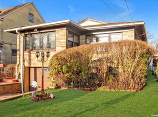 13522 228th St, Springfield Gardens, NY 11413