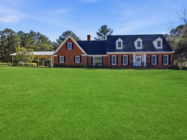 451 Lakewood Dr, Blakely, GA 39823