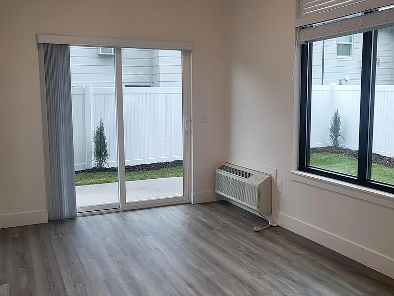 3215 S Russell St #105 — Photo 7