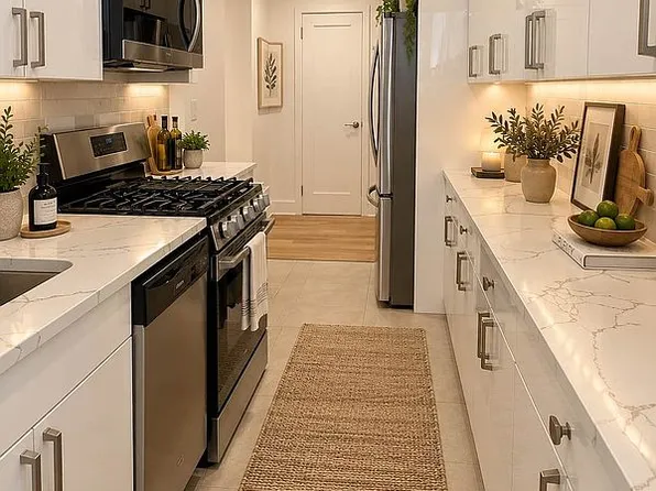 34-20 78th St APT 1H, Queens, NY 11372