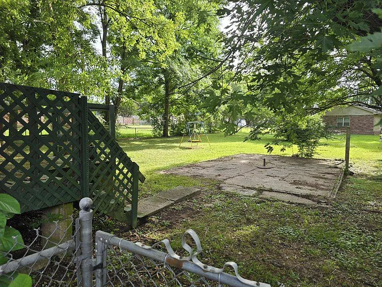 609 N Griffin St — Photo 8