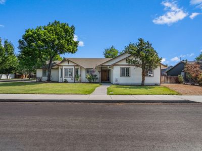 2538 NW 15th St, Redmond, OR, 97756