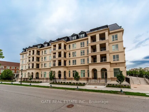 101 Cathedral High St #Penthouse 3, Markham, ON L6C 3L8