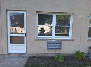 270 Lowndes Ave APT 117G, Huntington Station, NY 11746