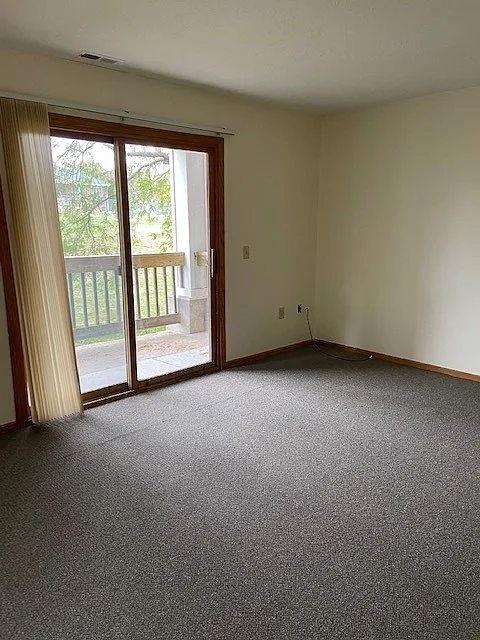 2 bed, $1,035 — Photo 4