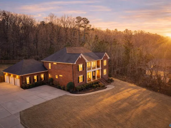 2745 Red Bank Rd SE, Decatur, AL 35603