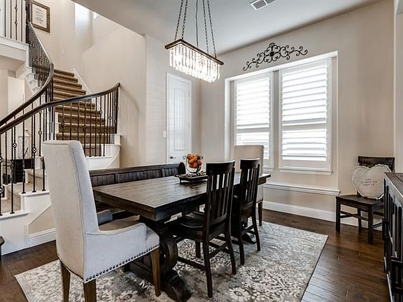 5th image of 502 Pine Island Cir