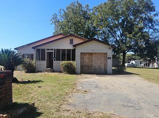 5493 Ellaville Rd, Campbellton, FL 32426