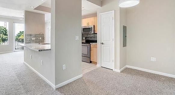 1st image of 533 NE 3rd Ave APT 350