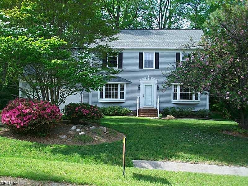 1st image of 102 Chestnut Ct