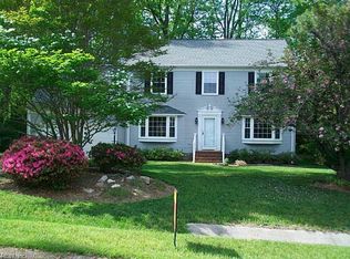 102 Chestnut Ct, Yorktown, VA 23692