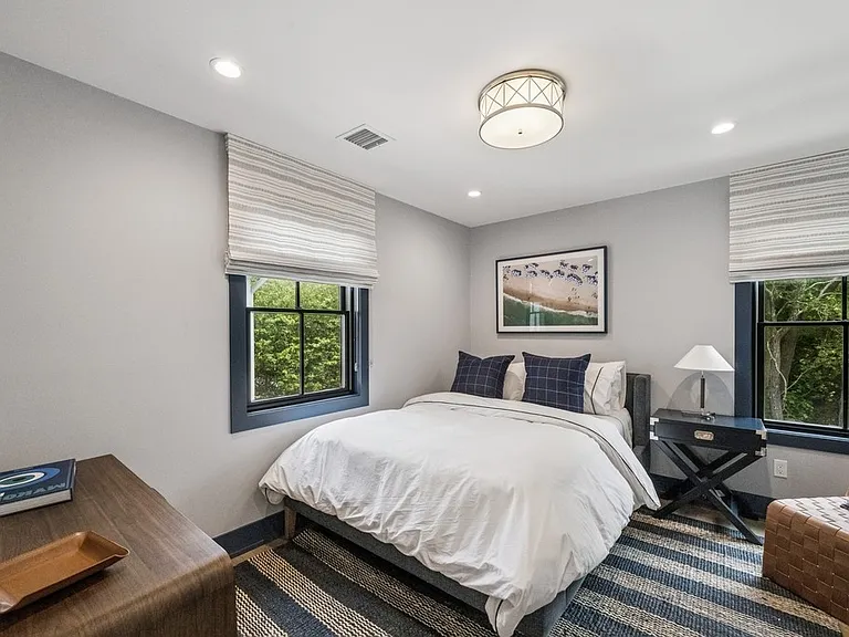 45 Sandra Rd — Photo 34
