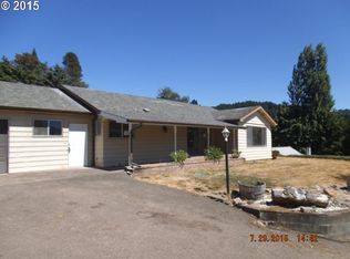 653 B St, Elkton, OR 97436