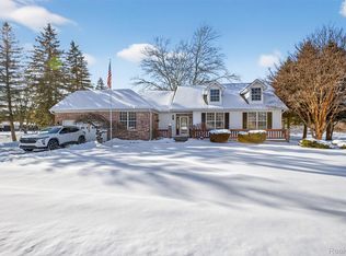 1449 Coutant St, Flushing, MI 48433