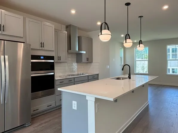 18024 Alicia Ave, Dumfries, VA 22026