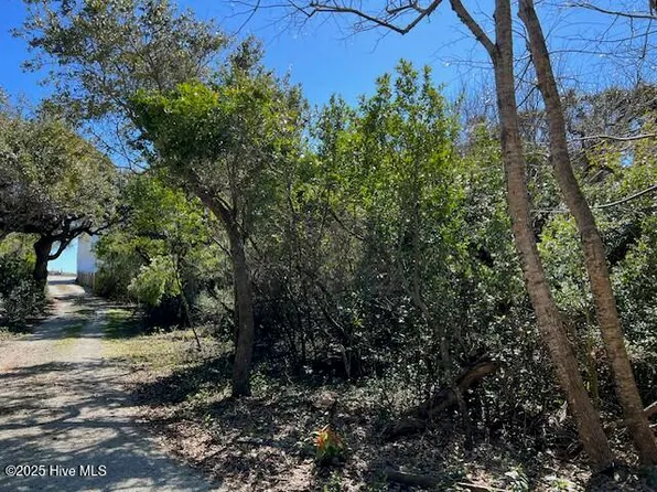 308 N Anderson Boulevard, Topsail Beach, NC 28445