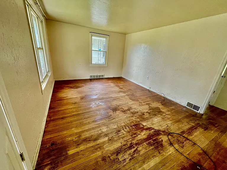 141 Carroll St — Photo 4