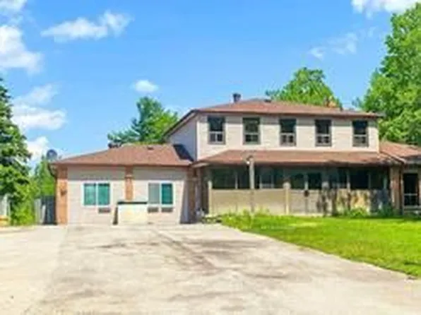 11951 Yonge St, Richmond Hill, ON L4E 3N9