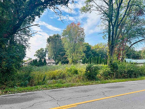 5th image of Shady Shores Rd