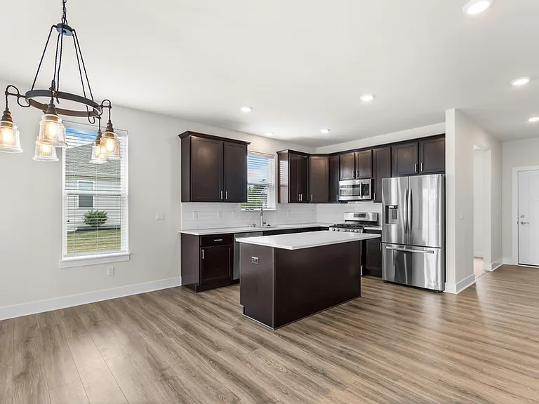 265 Farmstead Dr — Photo 5