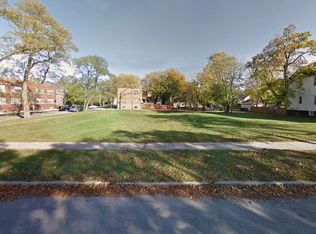 8001 S Burnham Ave, Chicago, IL 60617