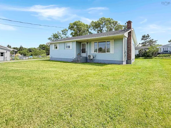 81 Acadia Ave, Stellarton, NS B0K 1S0