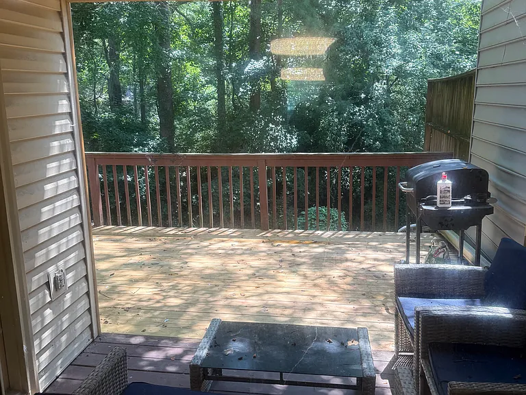591 Salem Woods Dr SE — Photo 5