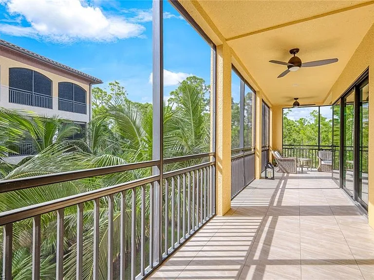 2751 Tiburon Blvd E #201 — Photo 20