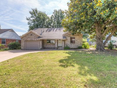 911 S Sandusky Ave, Tulsa, OK, 74112