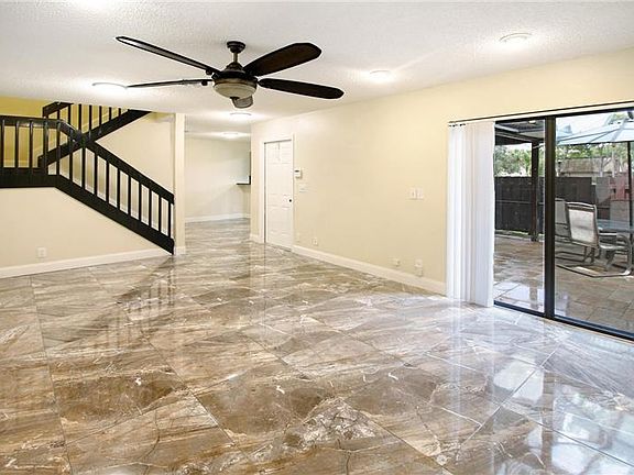 4th image of 2547 NW 99th Ave #2547