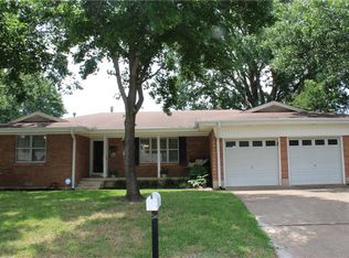 7512 Bridges Ave, Richland Hills, TX 76118