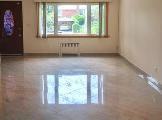 15471 Willets Point Blvd, Whitestone, NY 11357