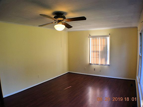 2nd image of 414 Hillside Dr