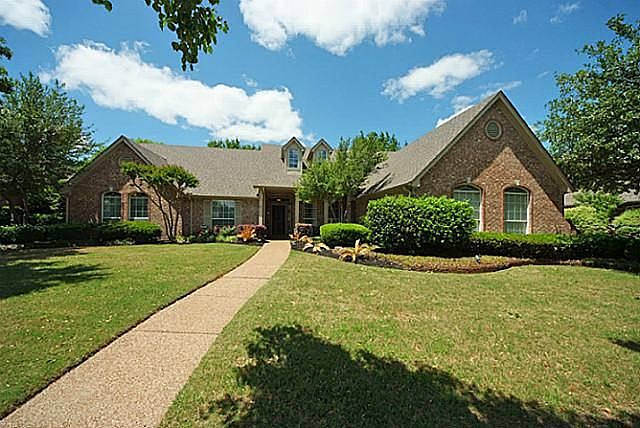 1st image of 106 Waterford Dr
