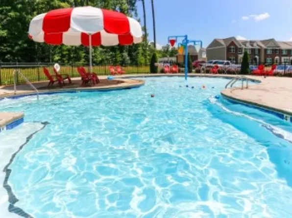 2133 Rocky Falls Ln, Gastonia, NC 28054