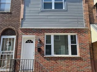 2124 S Chadwick St, Philadelphia, PA 19145