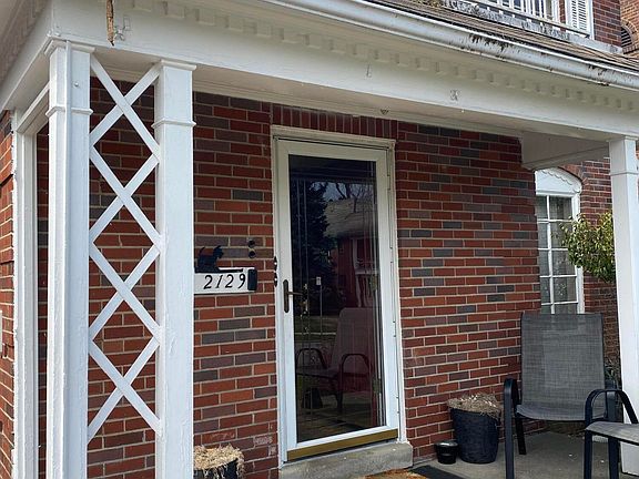 3rd image of 2129 Wyndhurst Rd