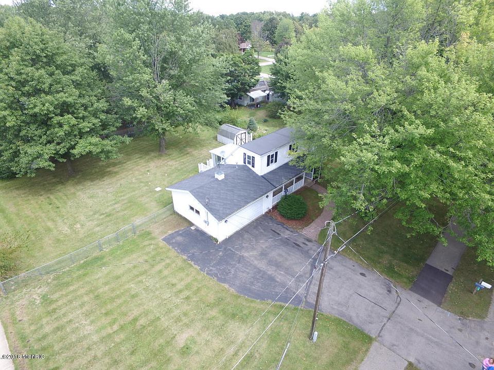1st image of 1829 W 32nd St