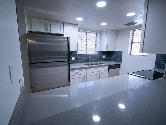 3rd image of 850 S River Dr Unit 2012