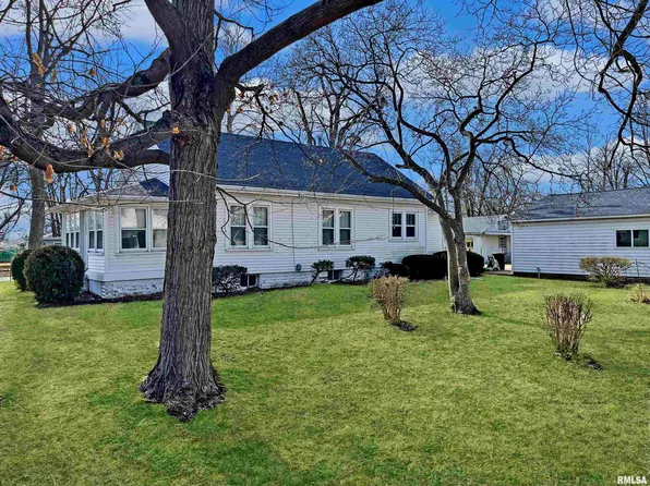 3925 S Lafayette Ave, Peoria, IL 61607