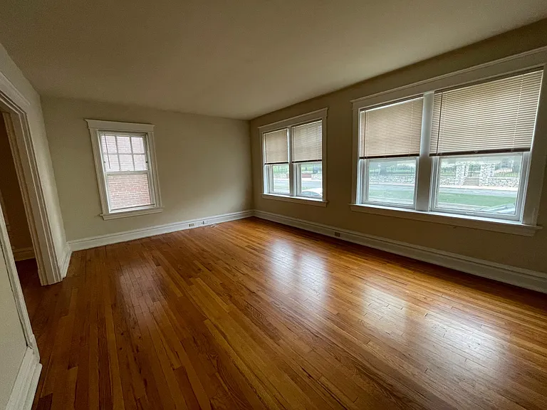 734 Kingsland Ave — Photo 6