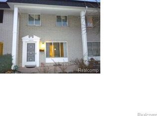 28204 Universal Dr, Warren, MI 48092